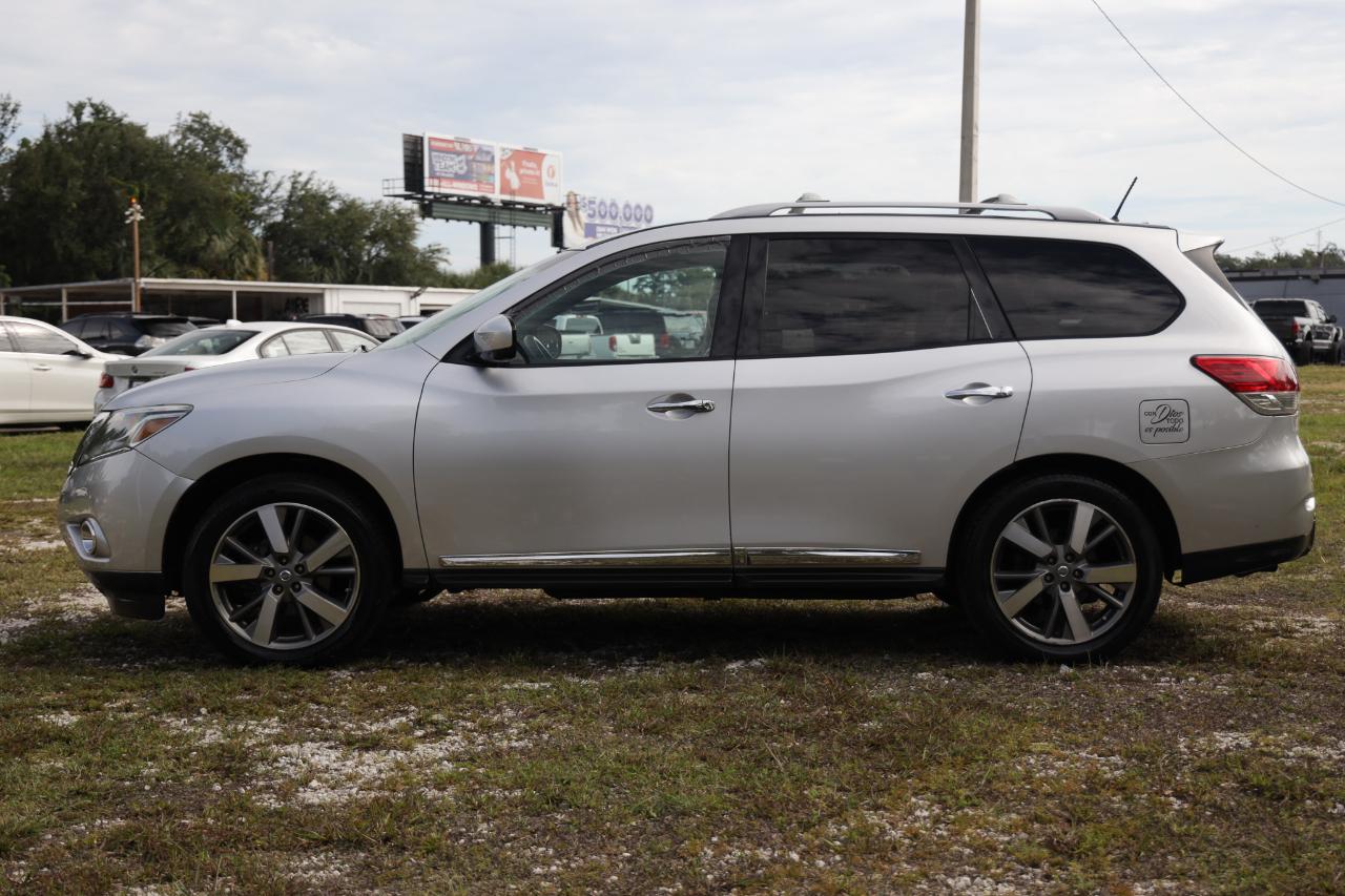 Nissan Pathfinder  2013