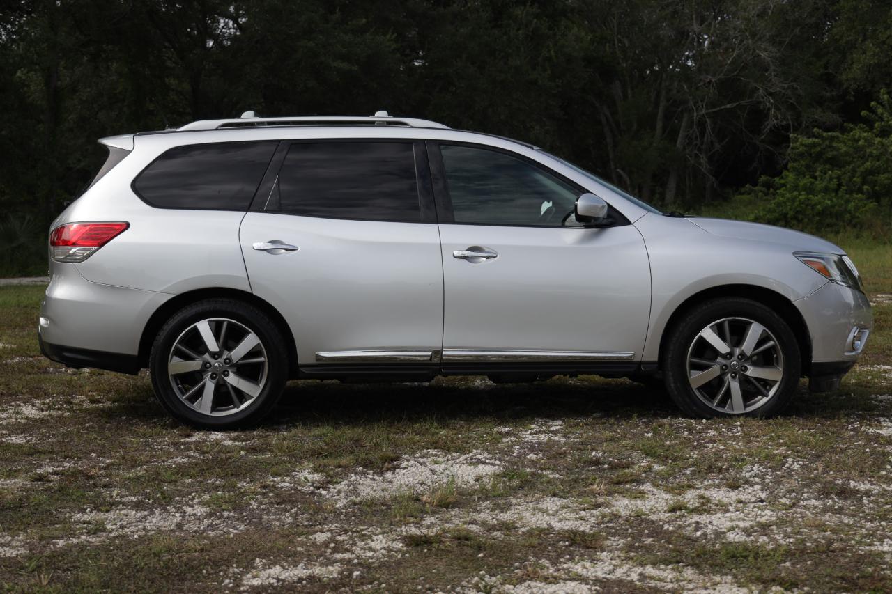 Nissan Pathfinder  2013