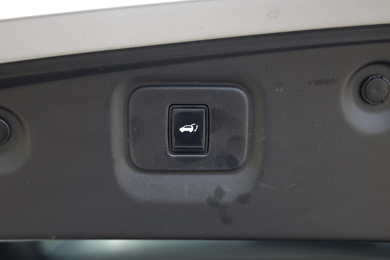 Nissan Pathfinder  2013