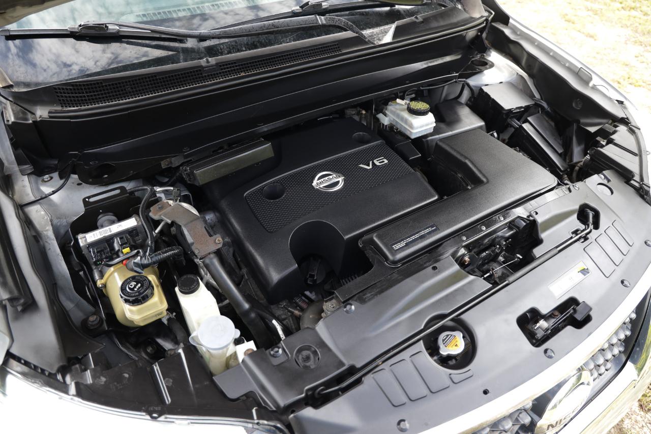 Nissan Pathfinder  2013