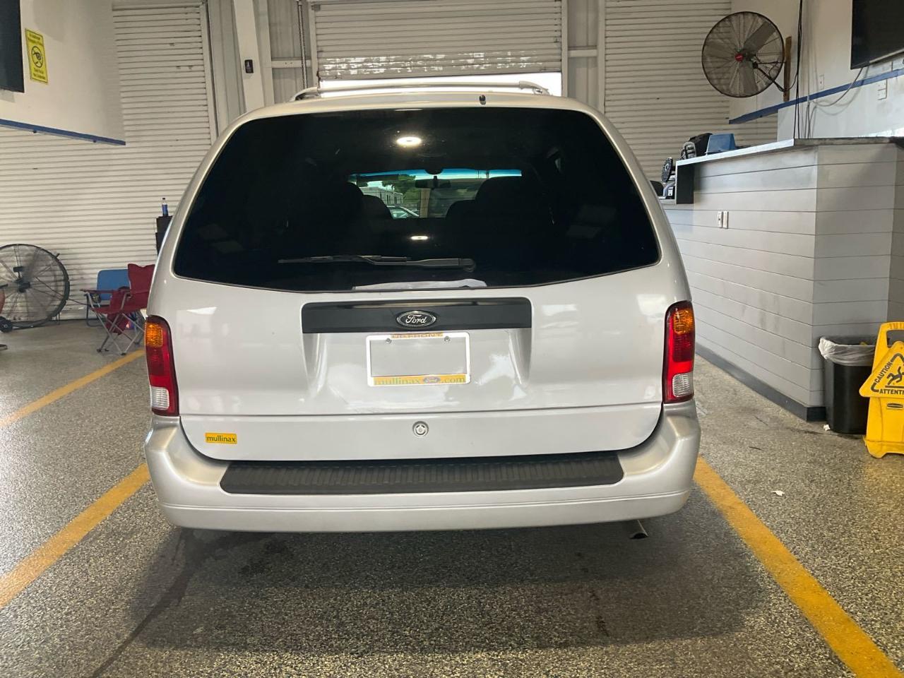 Ford Windstar Wagon  2003