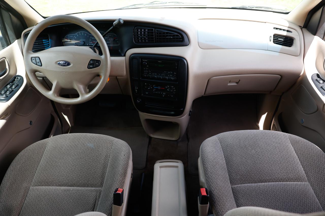Ford Windstar Wagon  2003