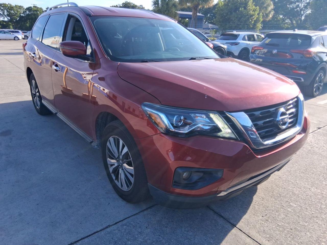 Nissan Pathfinder  2017