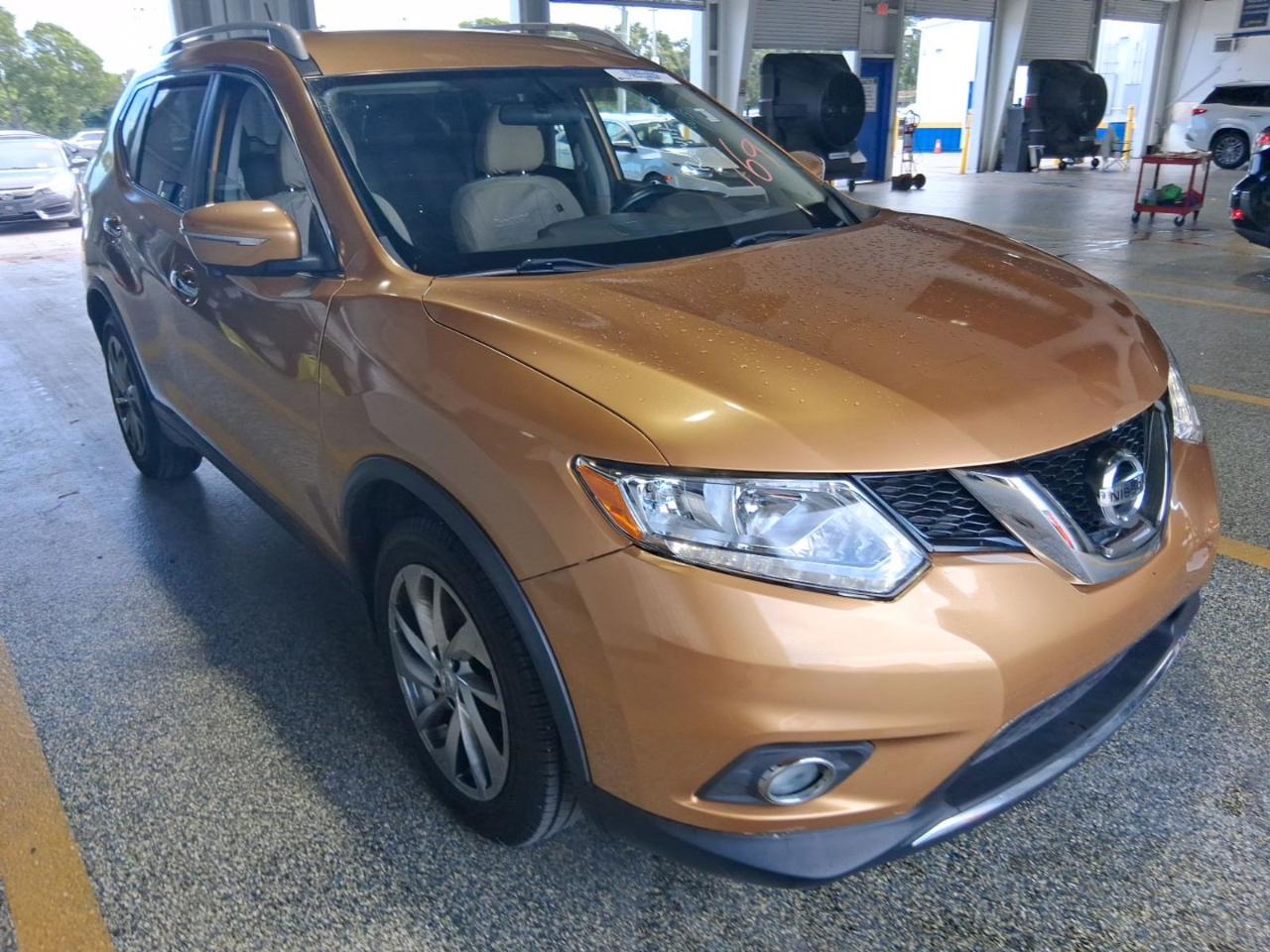 Nissan Rogue  2014
