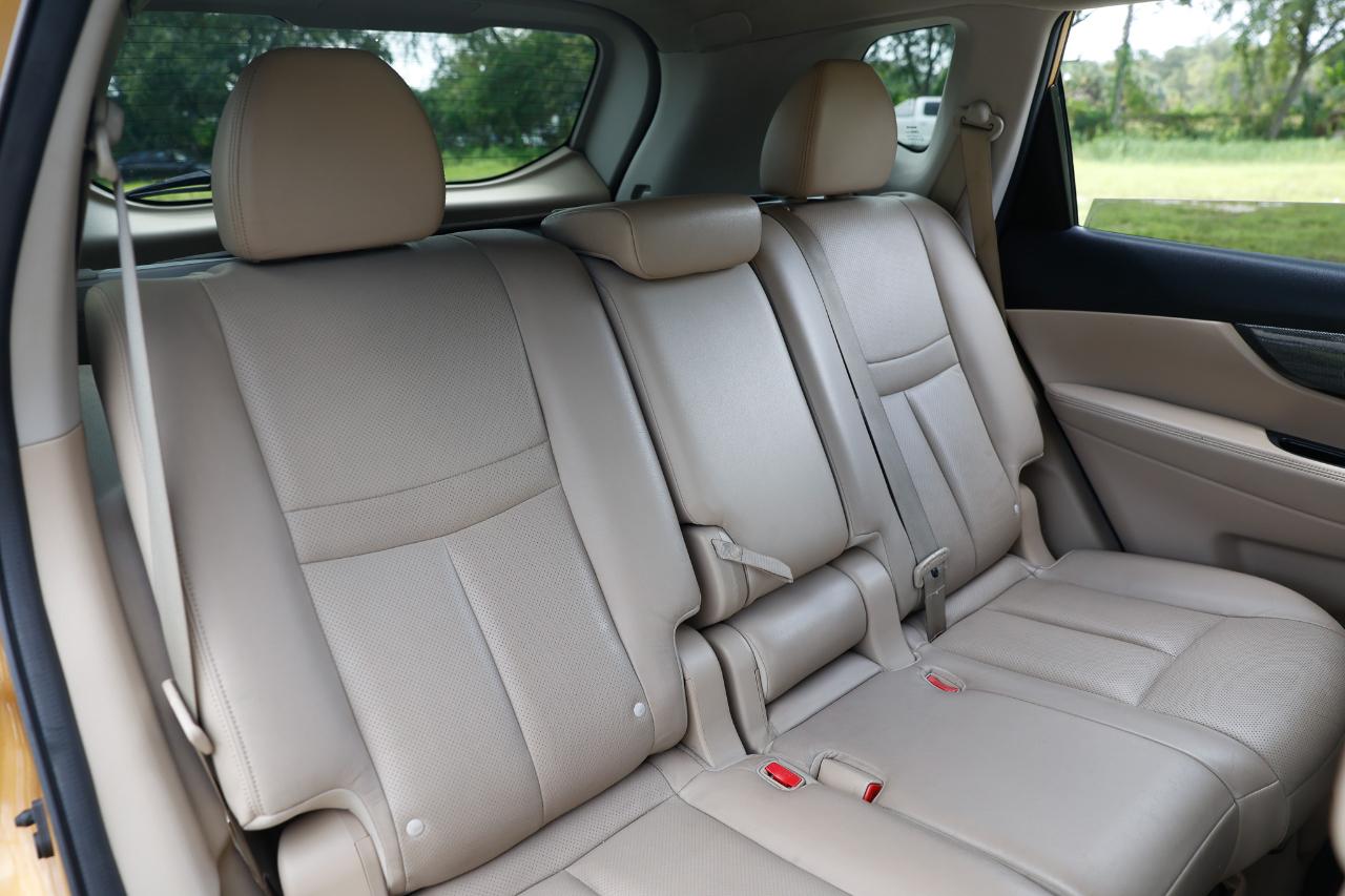 Nissan Rogue  2014