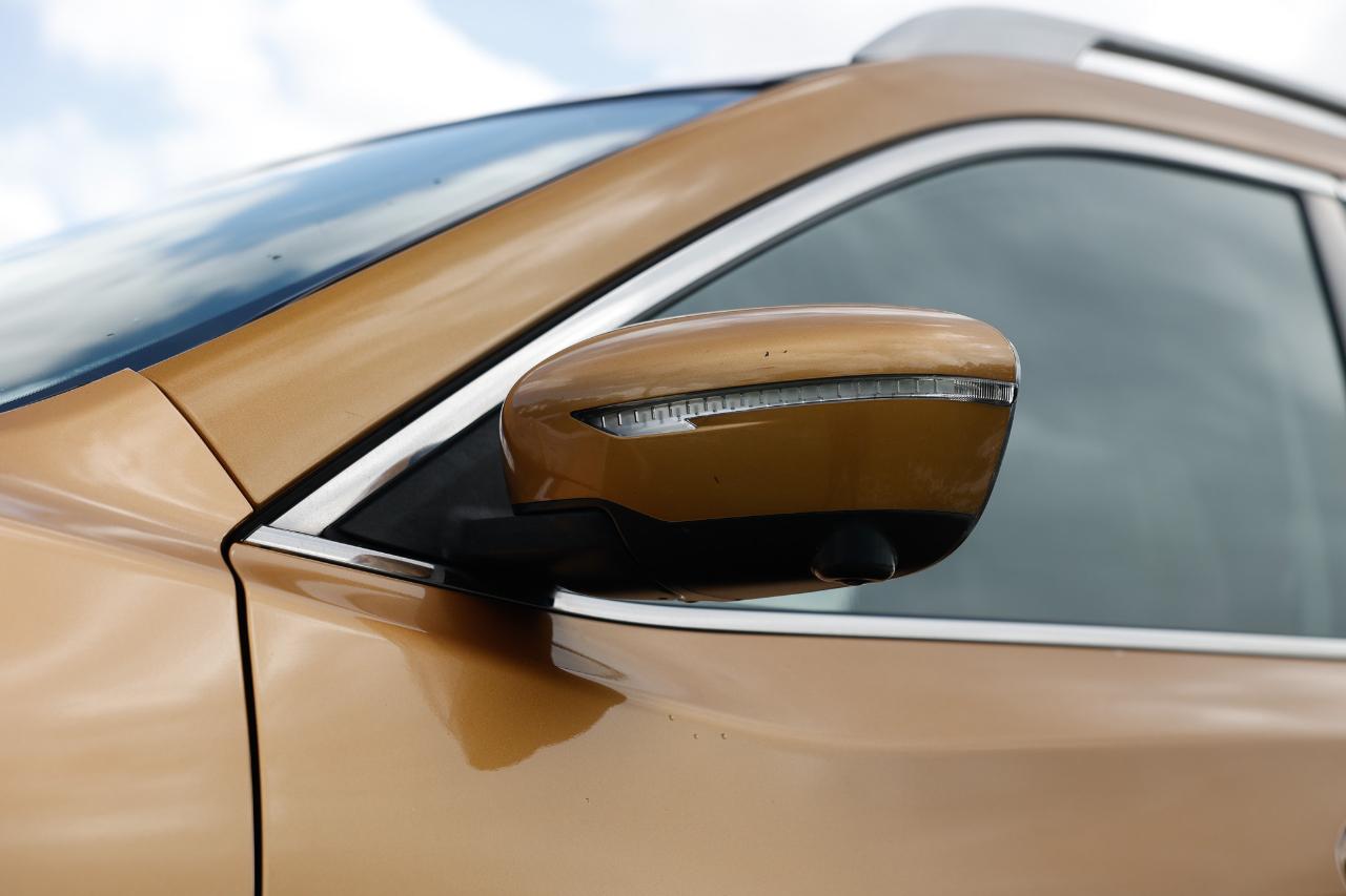 Nissan Rogue  2014