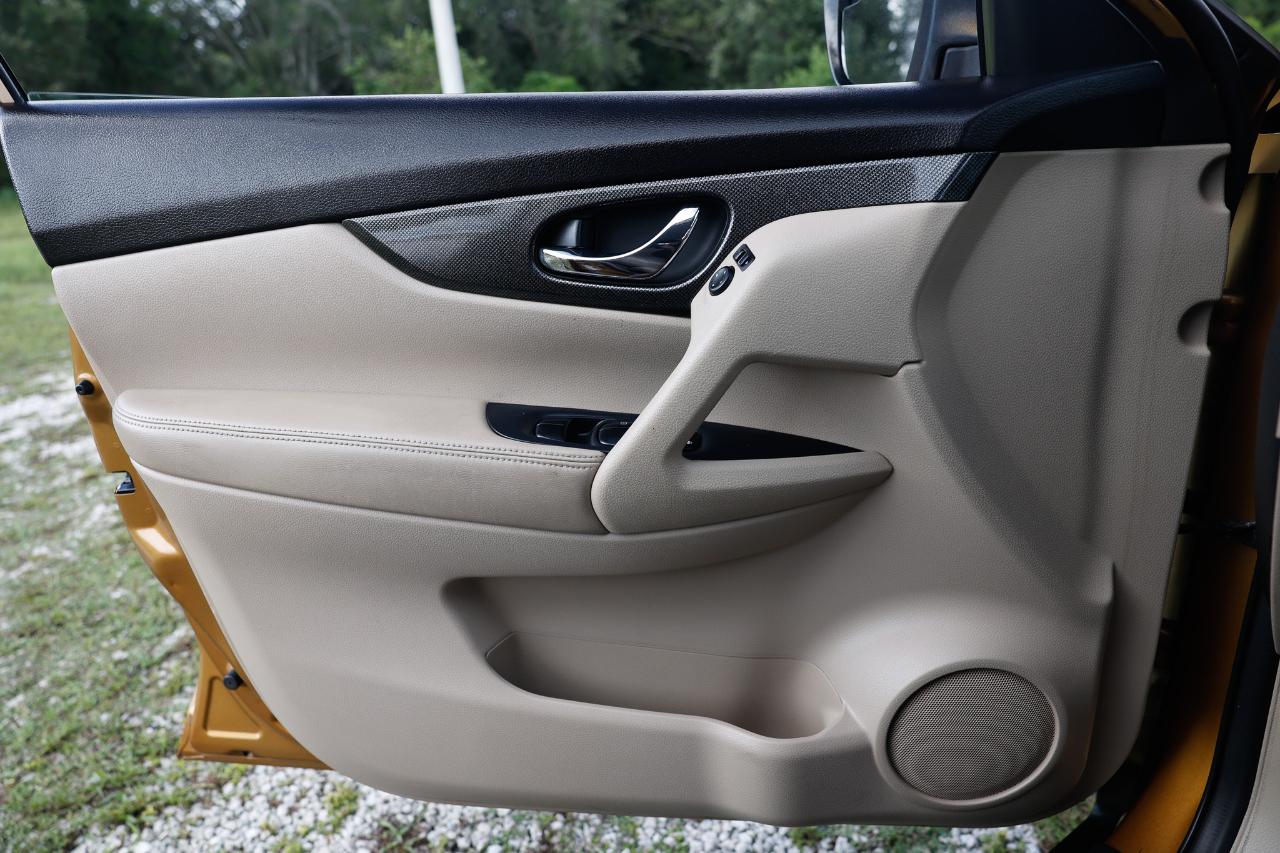 Nissan Rogue  2014