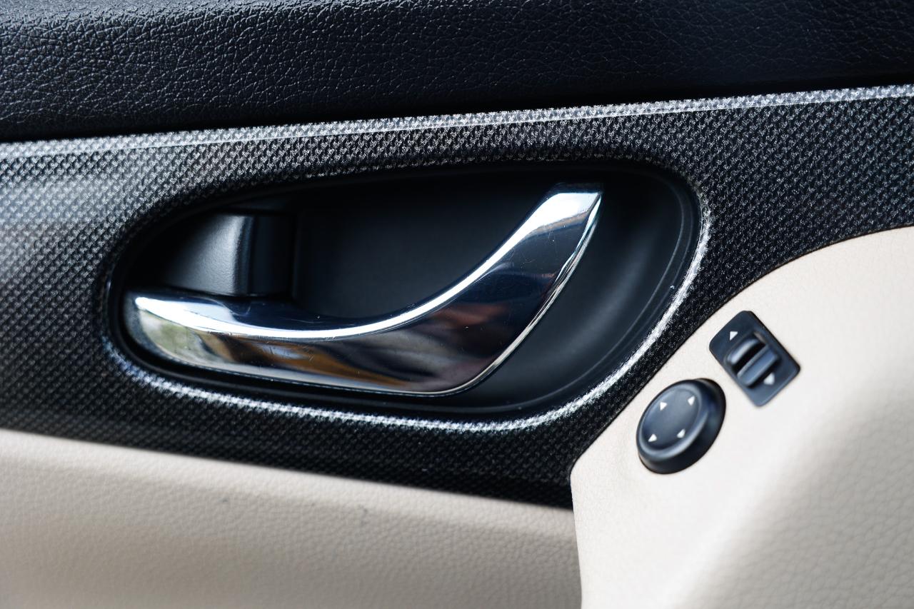 Nissan Rogue  2014