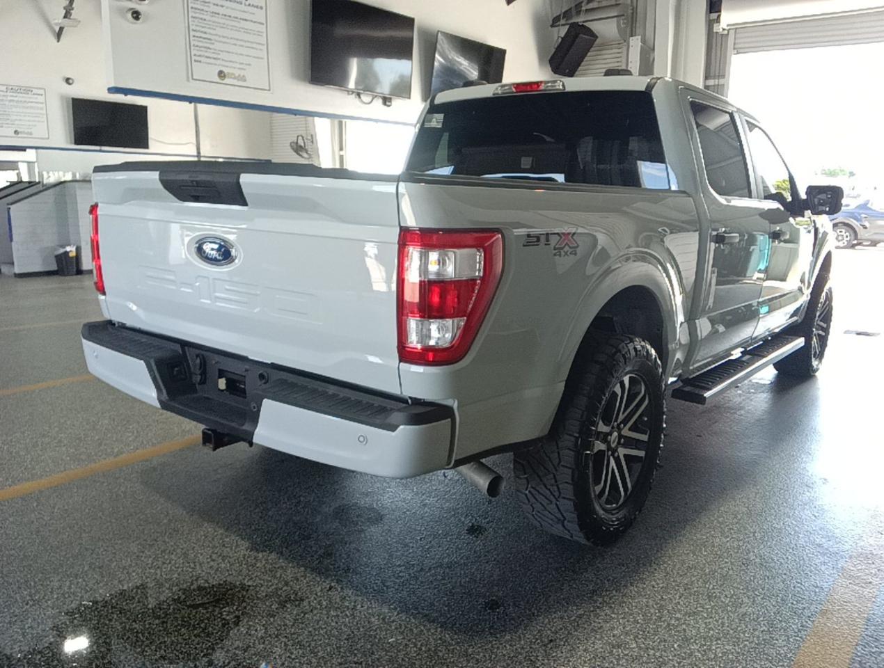 Ford F-150  2023
