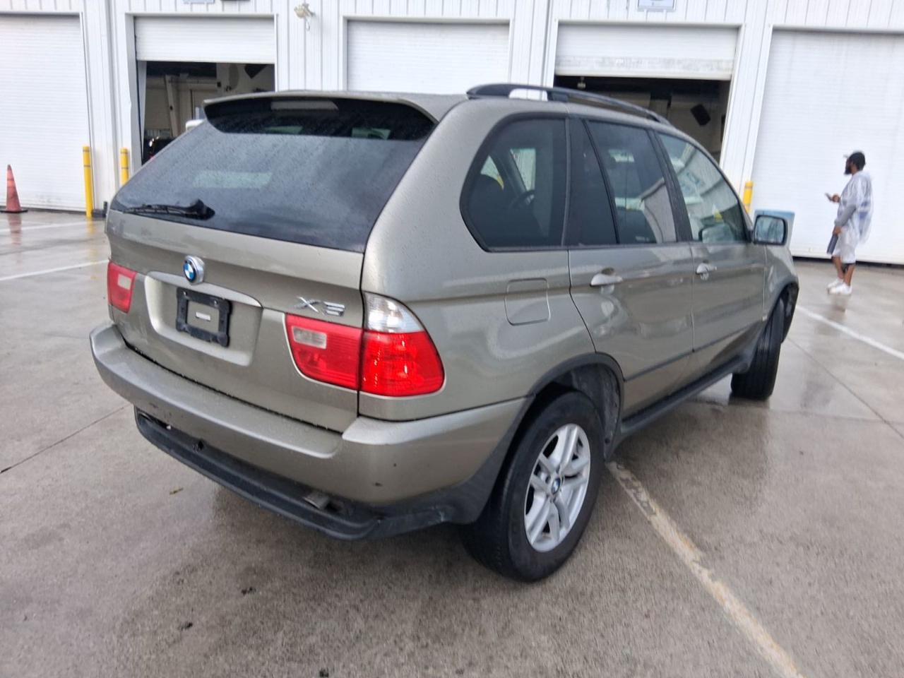 BMW X5  2004