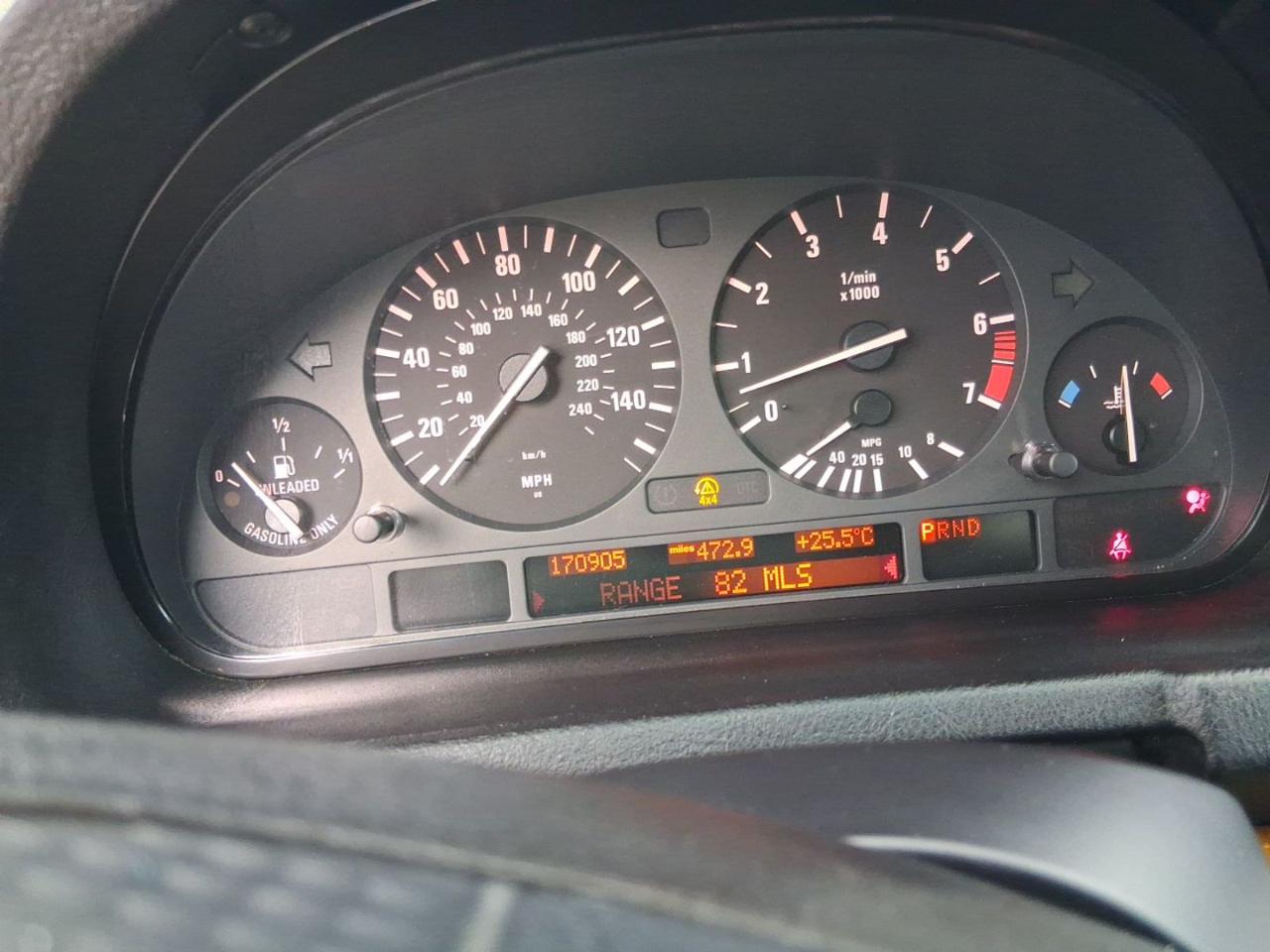 BMW X5  2004