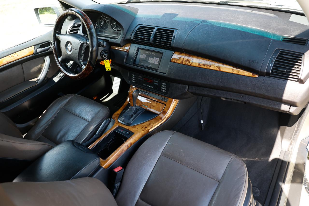 BMW X5 photo 18