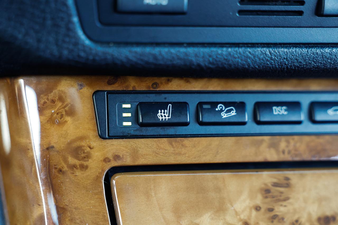 BMW X5 photo 32