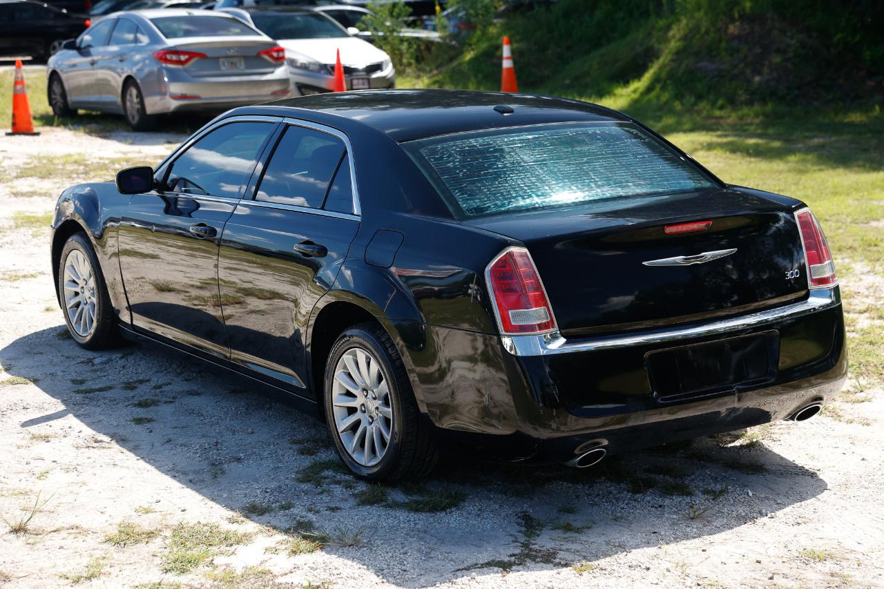 Chrysler 300 photo 5