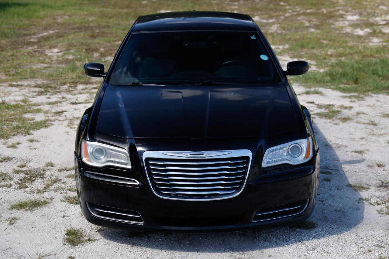 Chrysler 300 photo 19