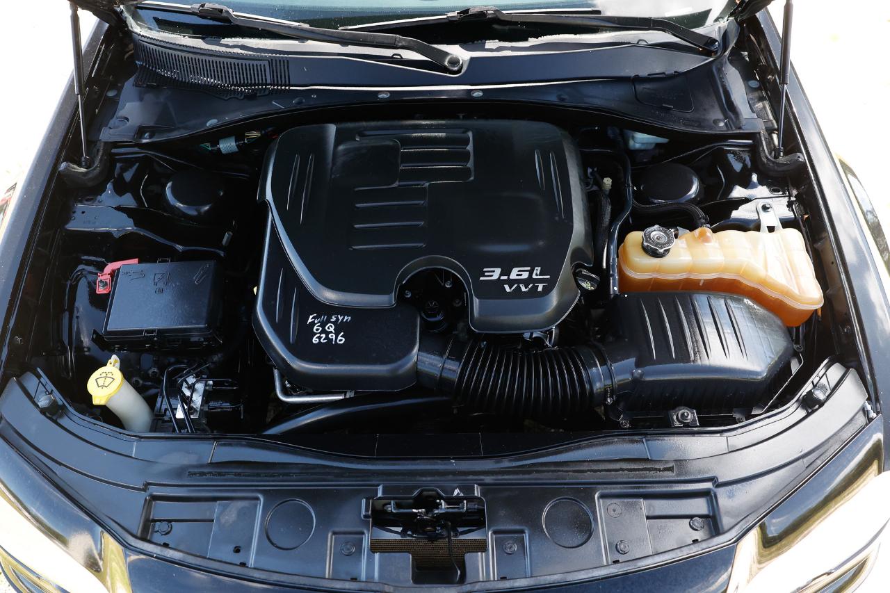 Chrysler 300 photo 20