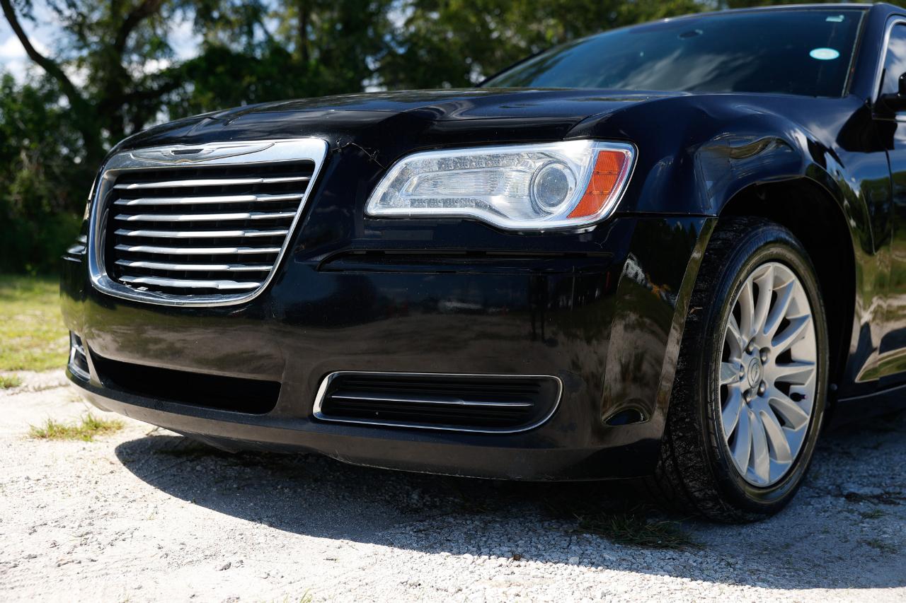 Chrysler 300 photo 24