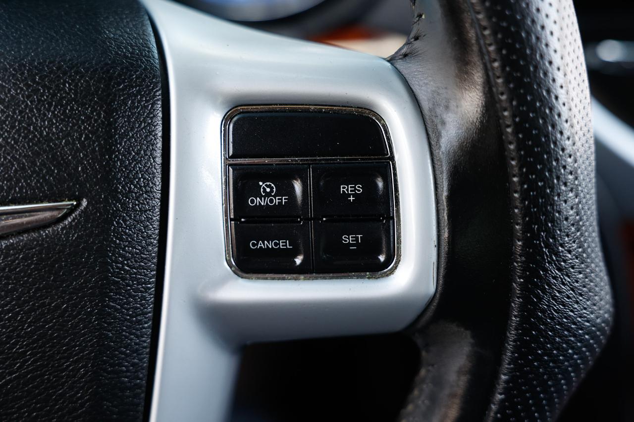 Chrysler 300 photo 26