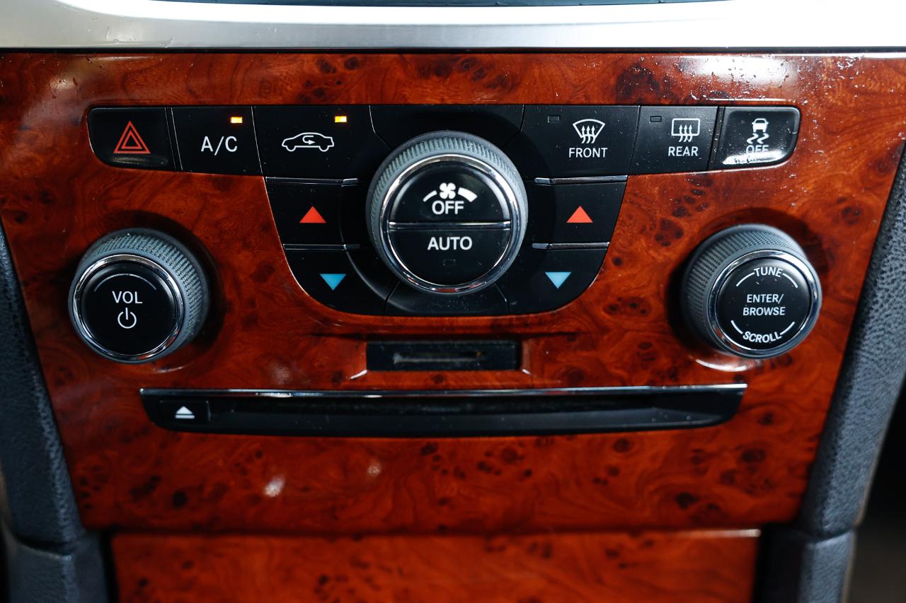Chrysler 300 photo 32
