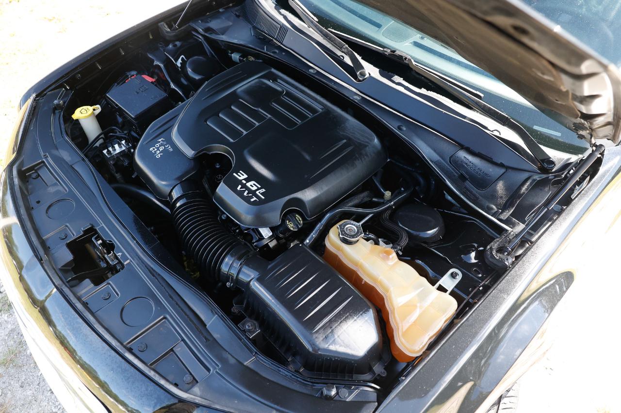 Chrysler 300 photo 45