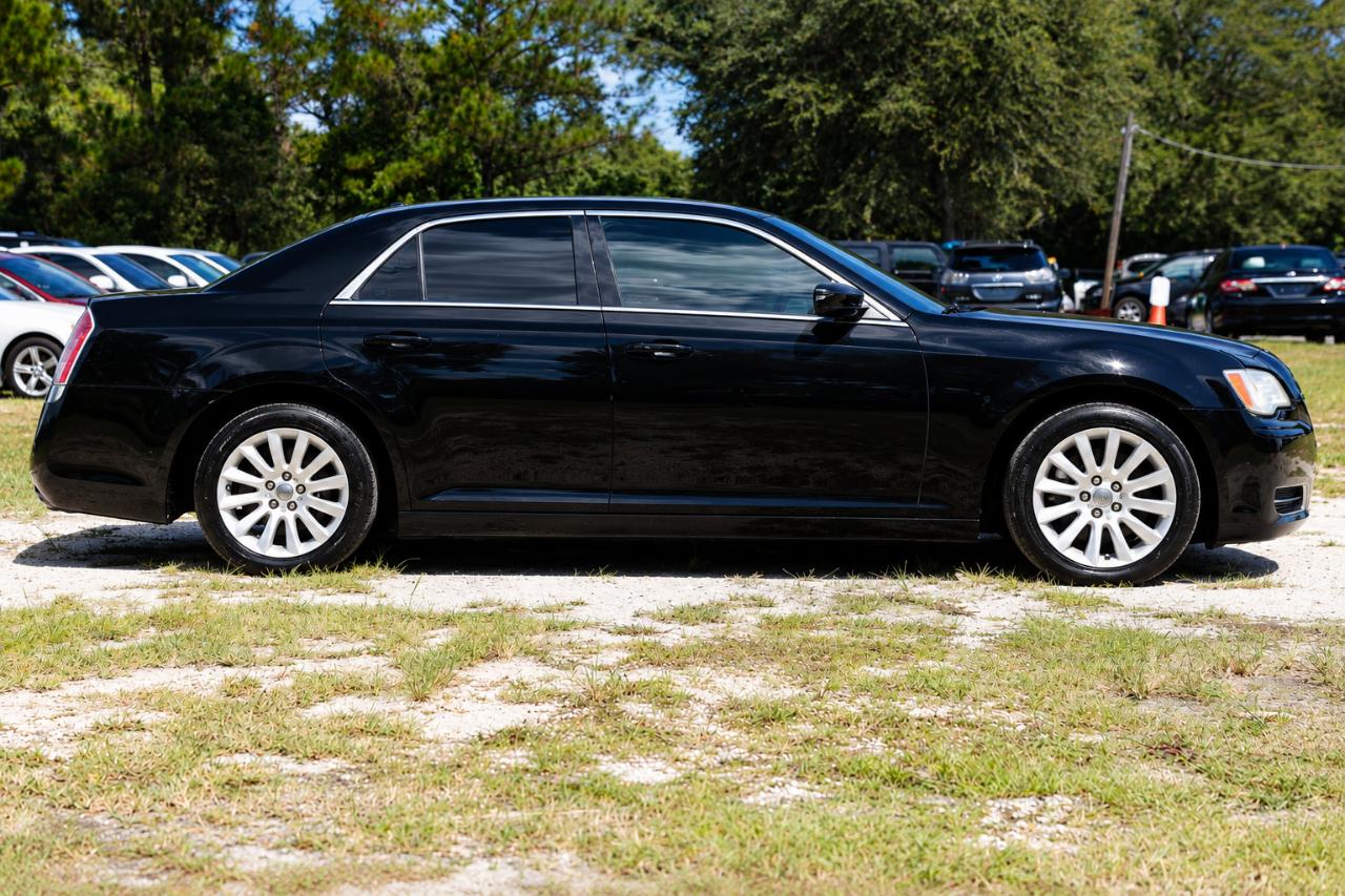 Chrysler 300 photo 13