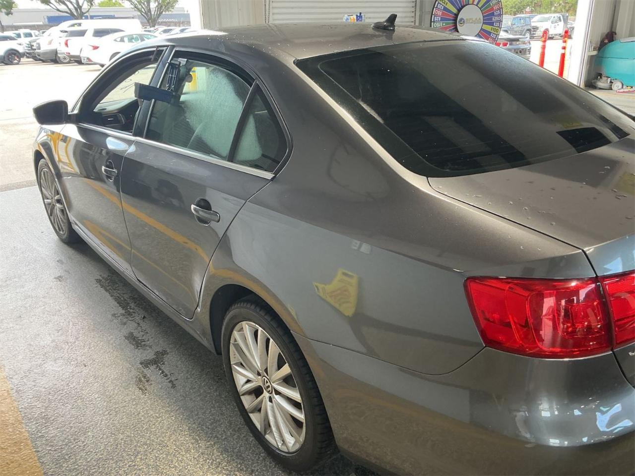 Volkswagen Jetta Sedan  2011