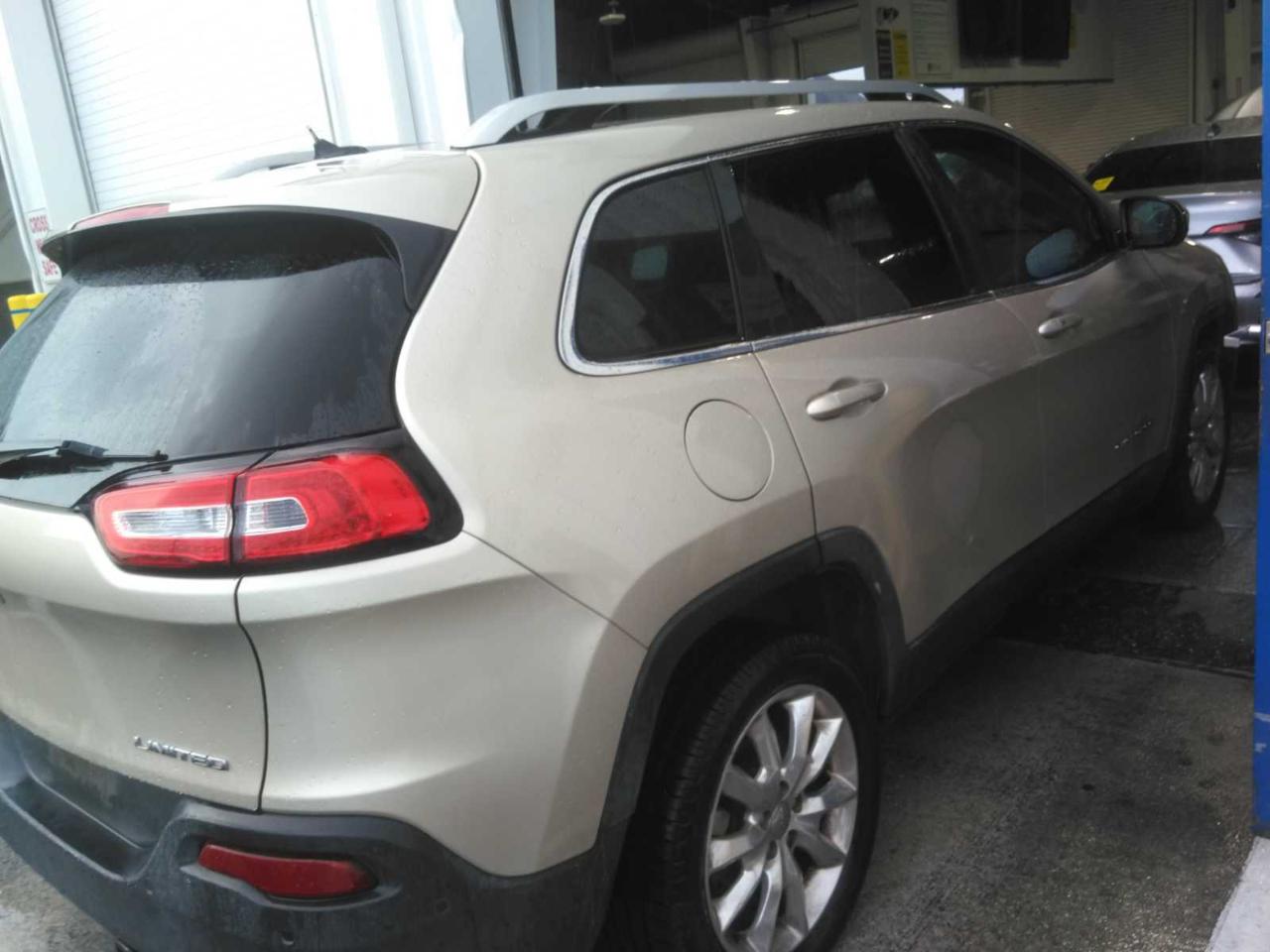 Jeep Cherokee  2015