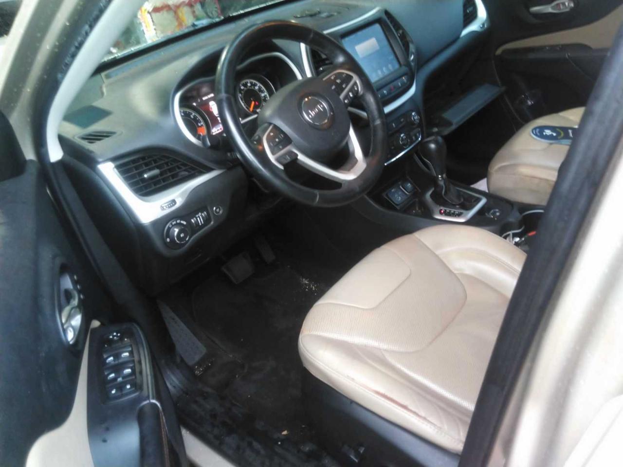 Jeep Cherokee  2015