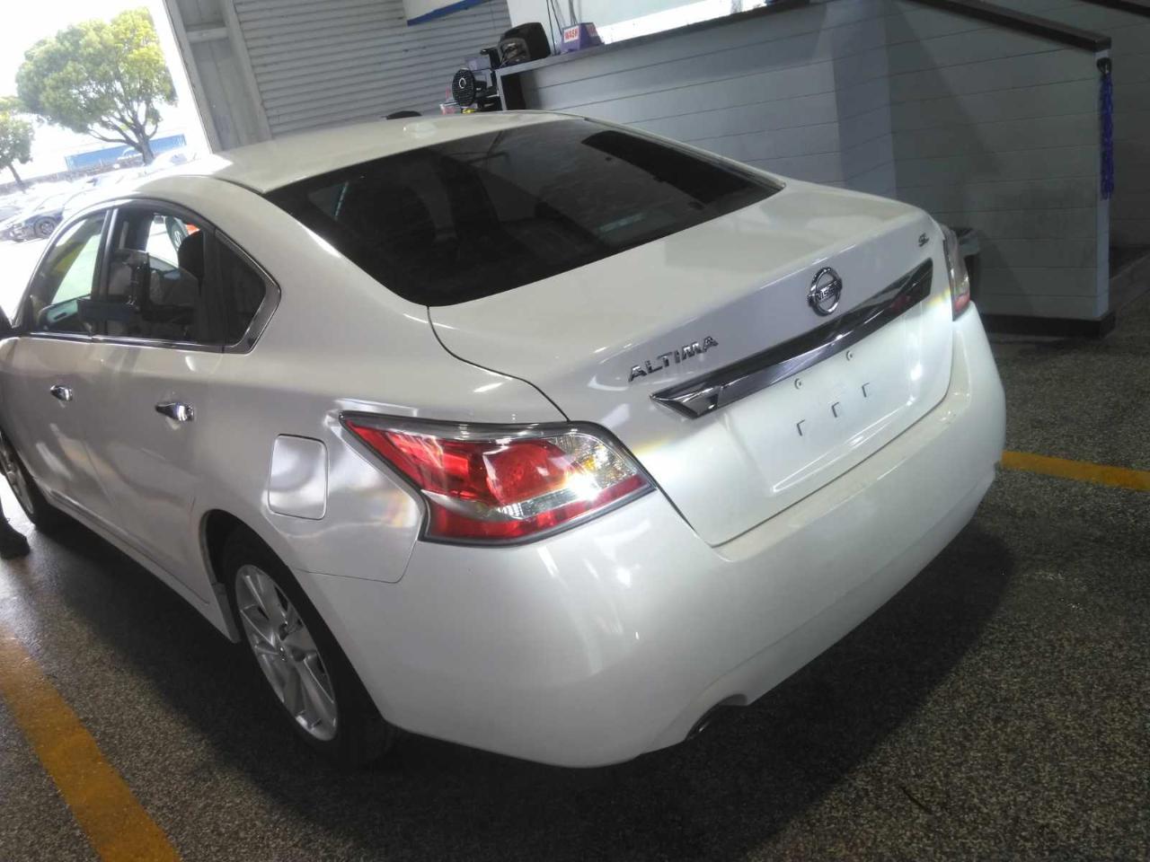 Nissan Altima  2015