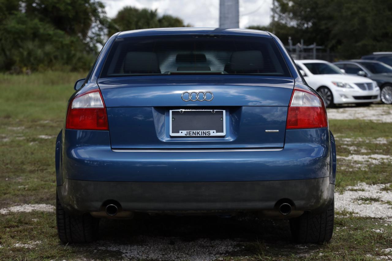 Audi A4  2003
