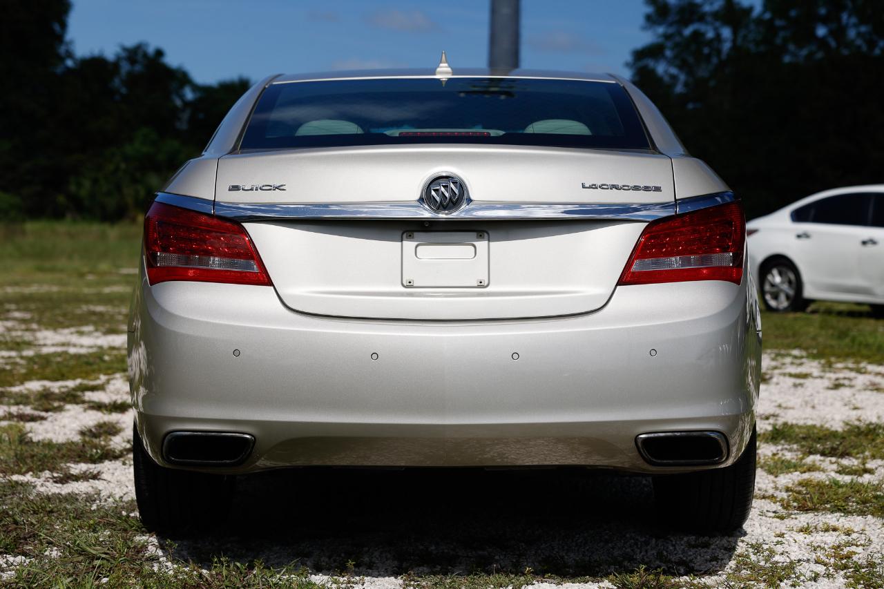 Buick LaCrosse photo 7