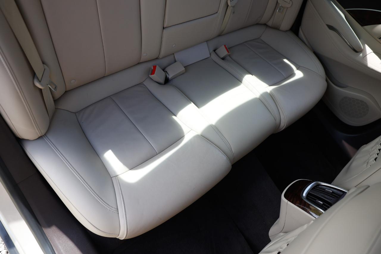 Buick LaCrosse photo 12