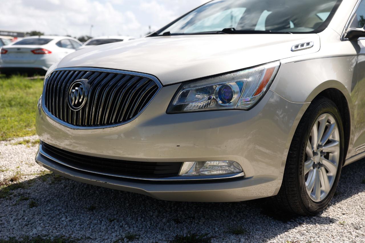 Buick LaCrosse photo 24