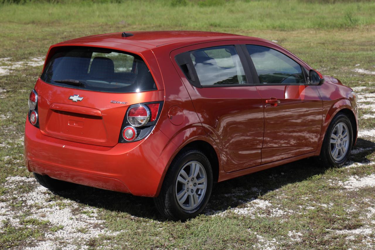 Chevrolet Sonic photo 11