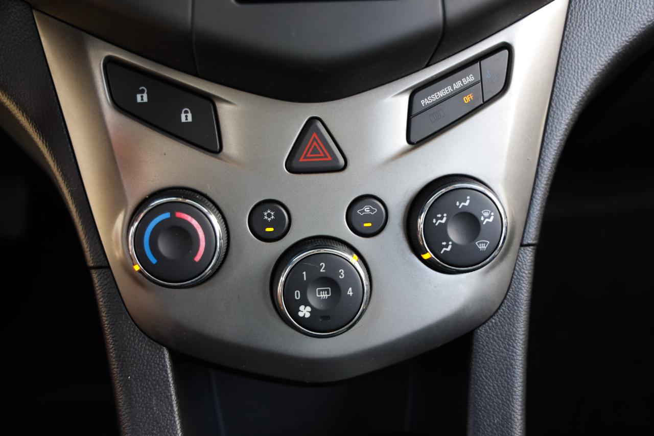 Chevrolet Sonic photo 30