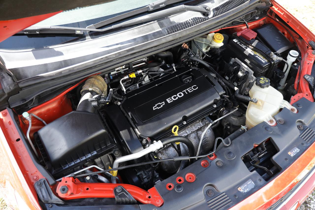 Chevrolet Sonic photo 42