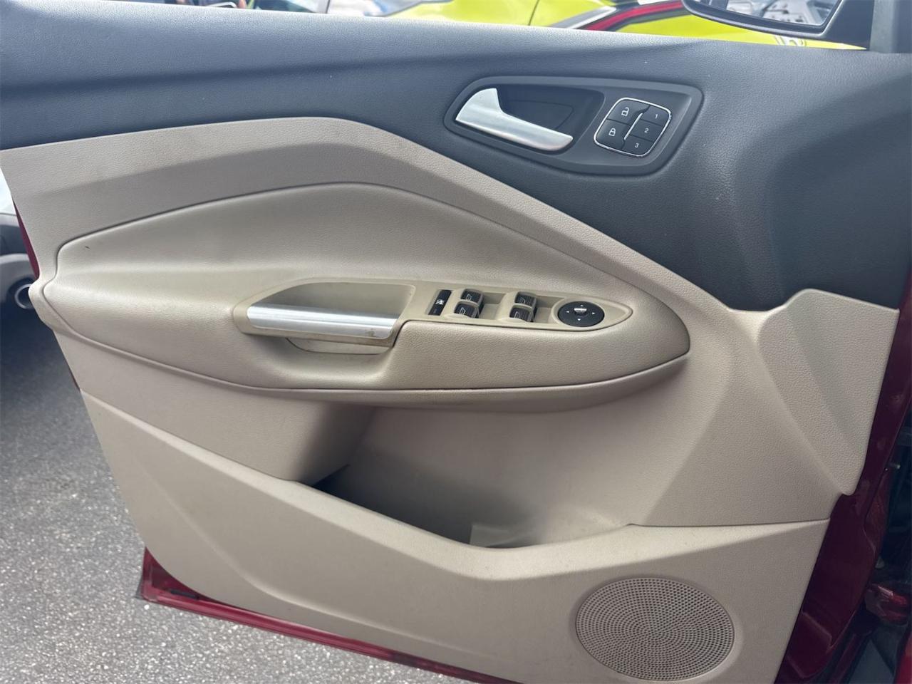 Ford Escape  2014