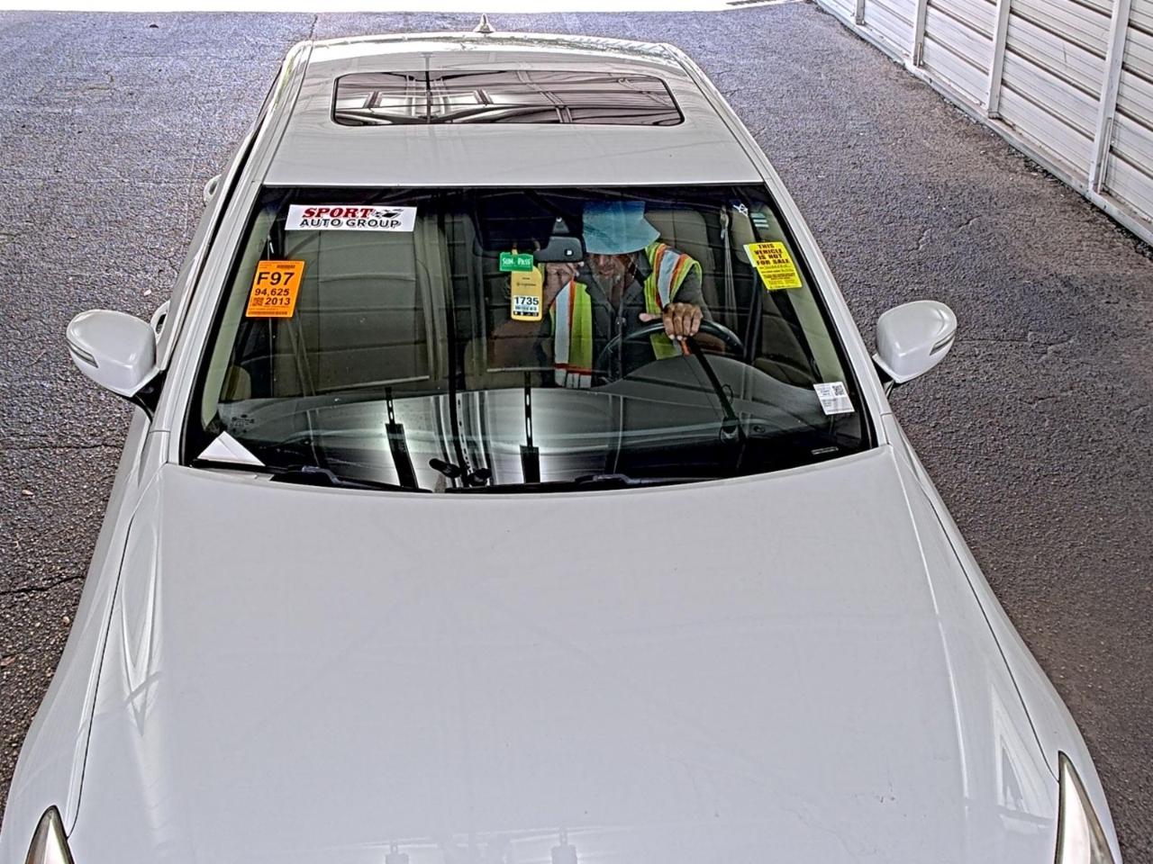 Hyundai Genesis  2013