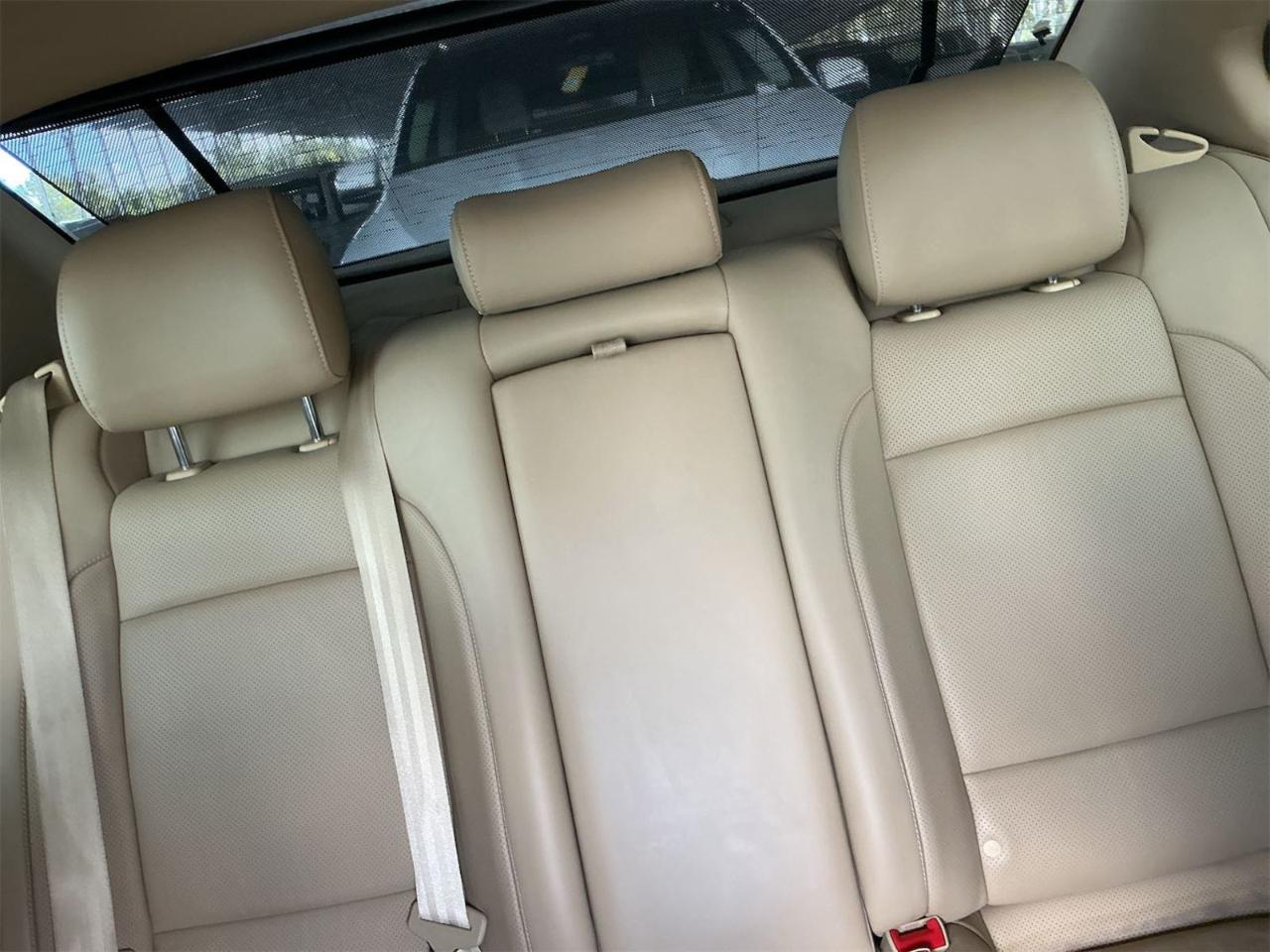 Hyundai Genesis  2013
