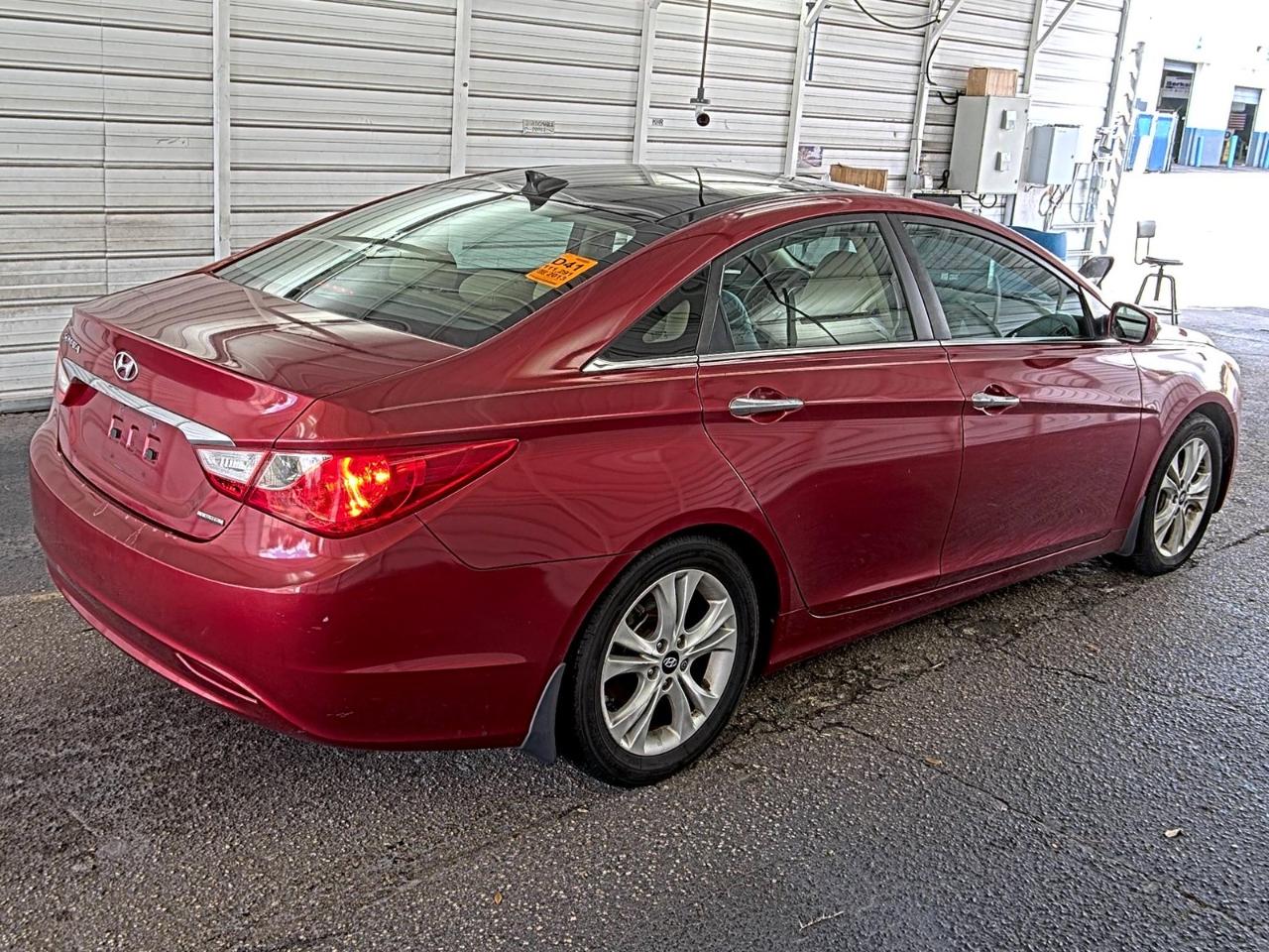 Hyundai Sonata  2013