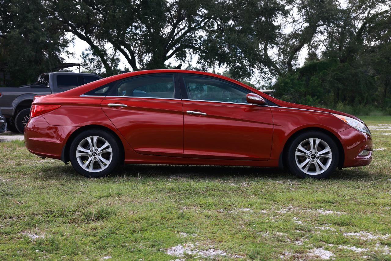 Hyundai Sonata  2013