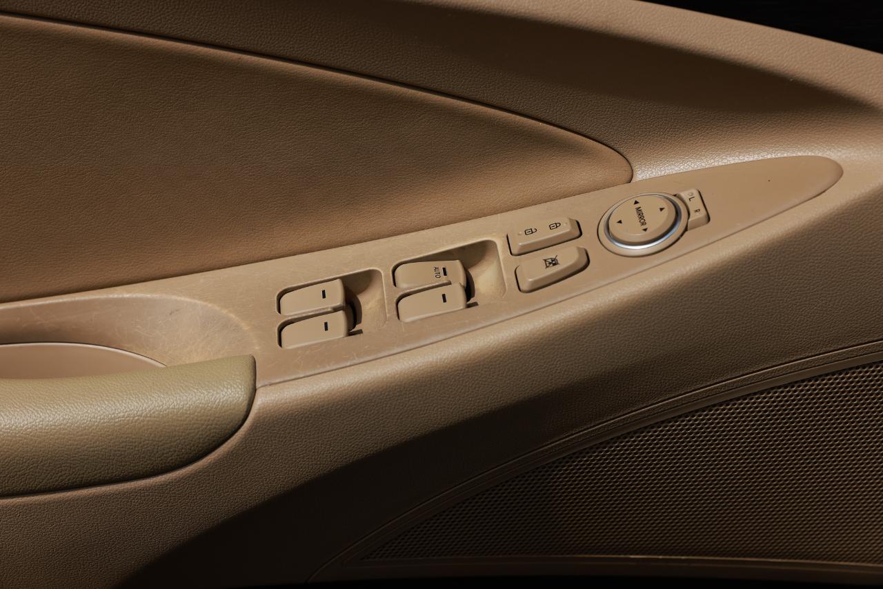 Hyundai Sonata  2013