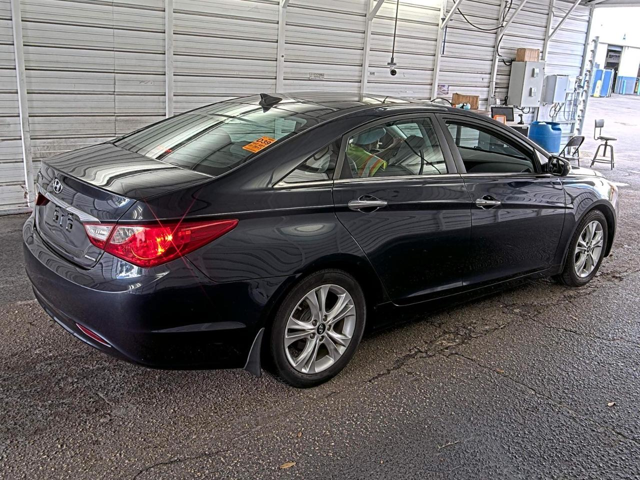 Hyundai Sonata  2013