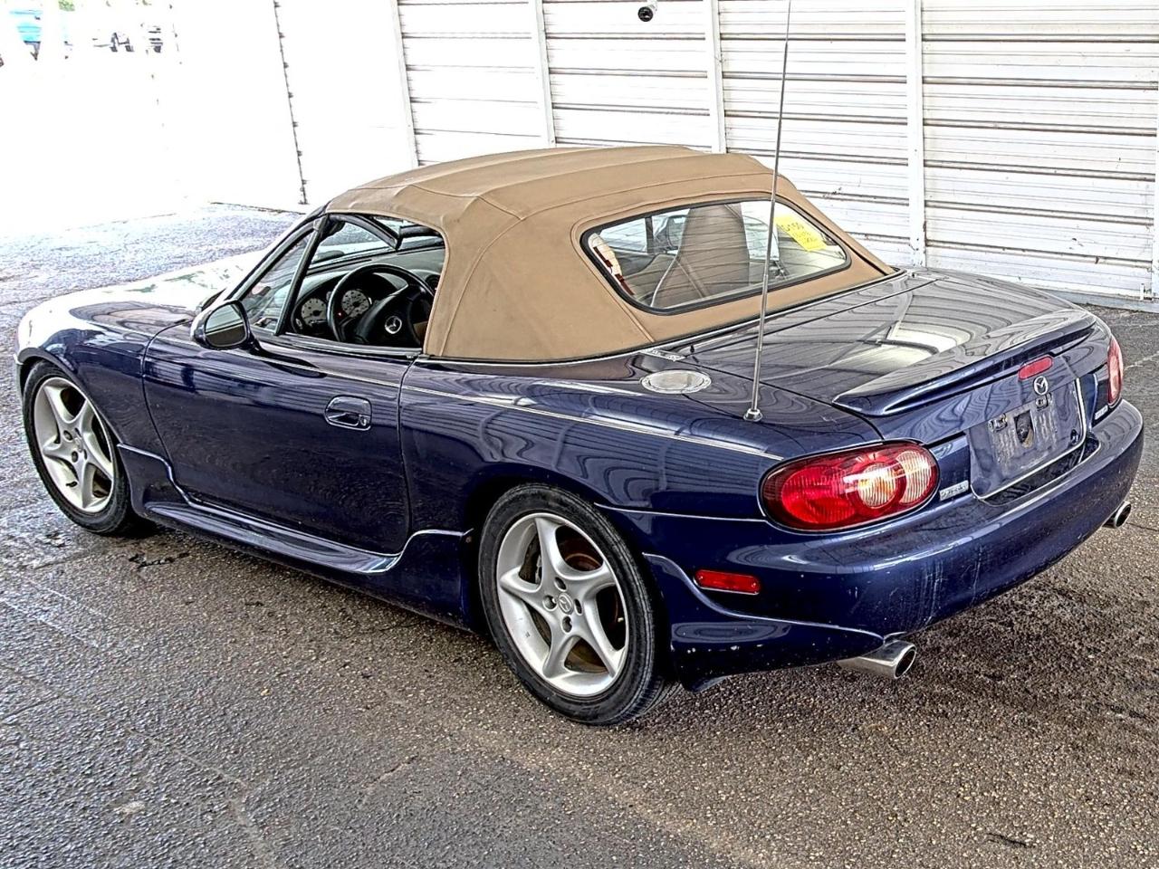 Mazda MX-5 Miata  2002