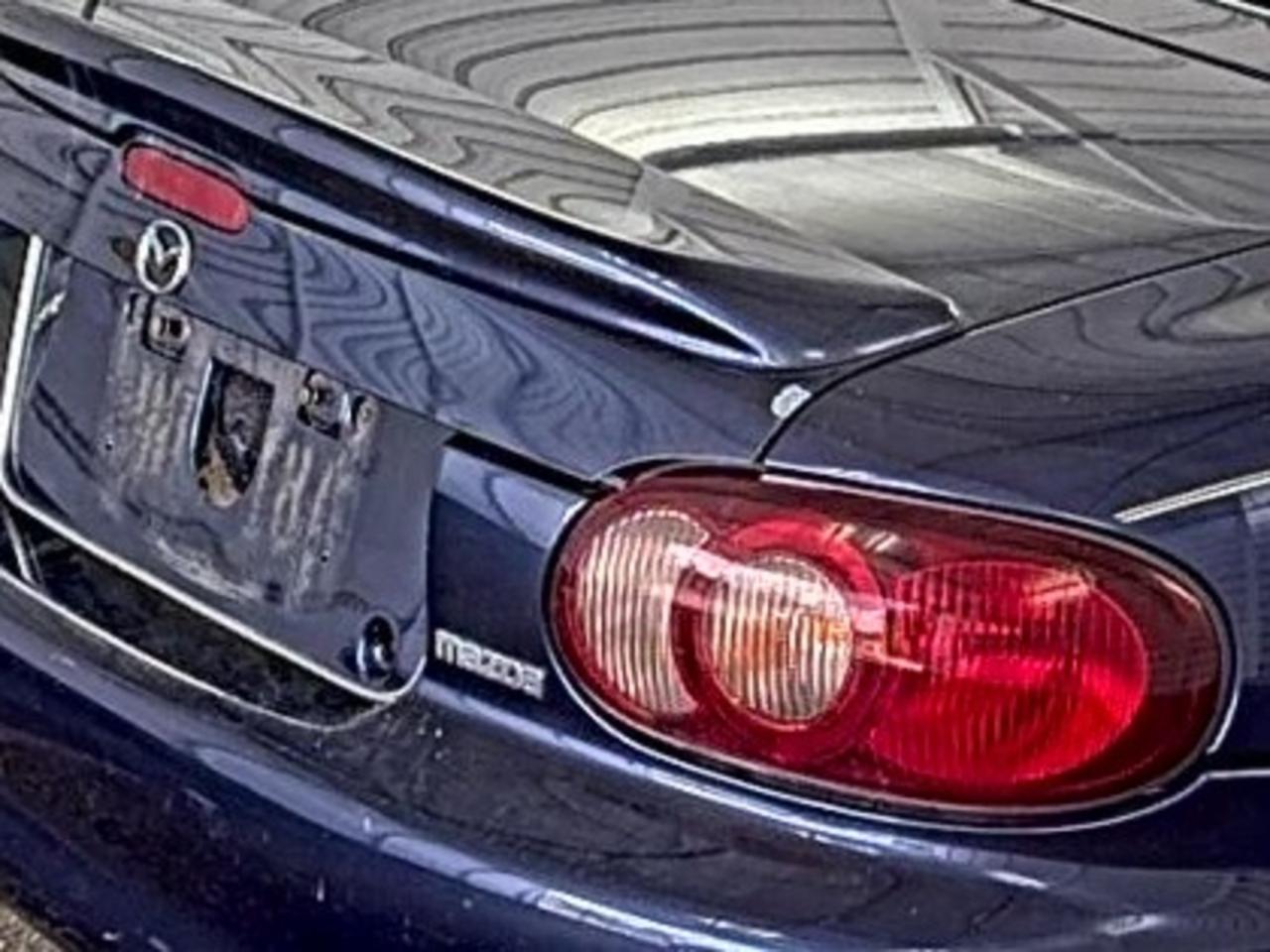 Mazda MX-5 Miata  2002