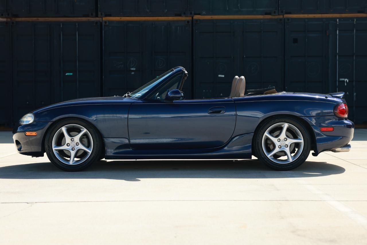 Mazda MX-5 Miata  2001