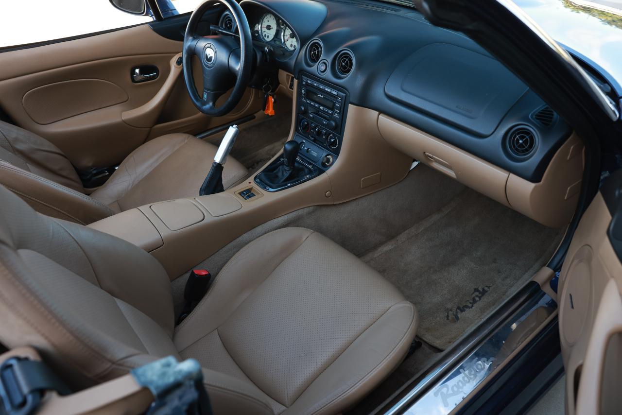 Mazda MX-5 Miata  2001