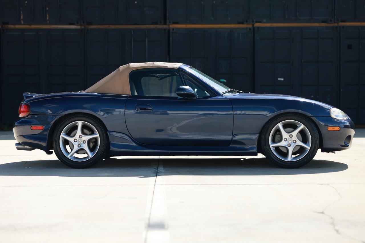 Mazda MX-5 Miata  2001