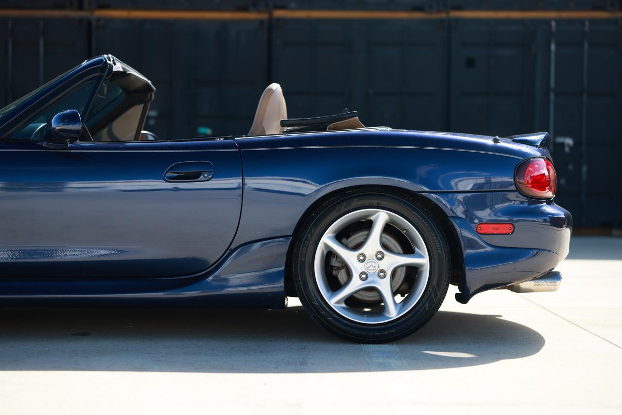 Mazda MX-5 Miata  2001