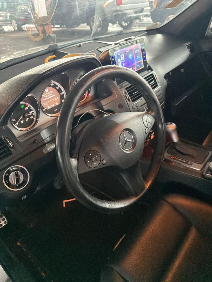 Mercedes-Benz C-Class  2011